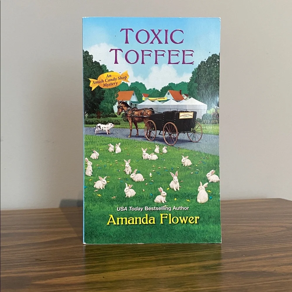 Cozy Mystery Book Set by Amanda Flower - Picture 5 of 6